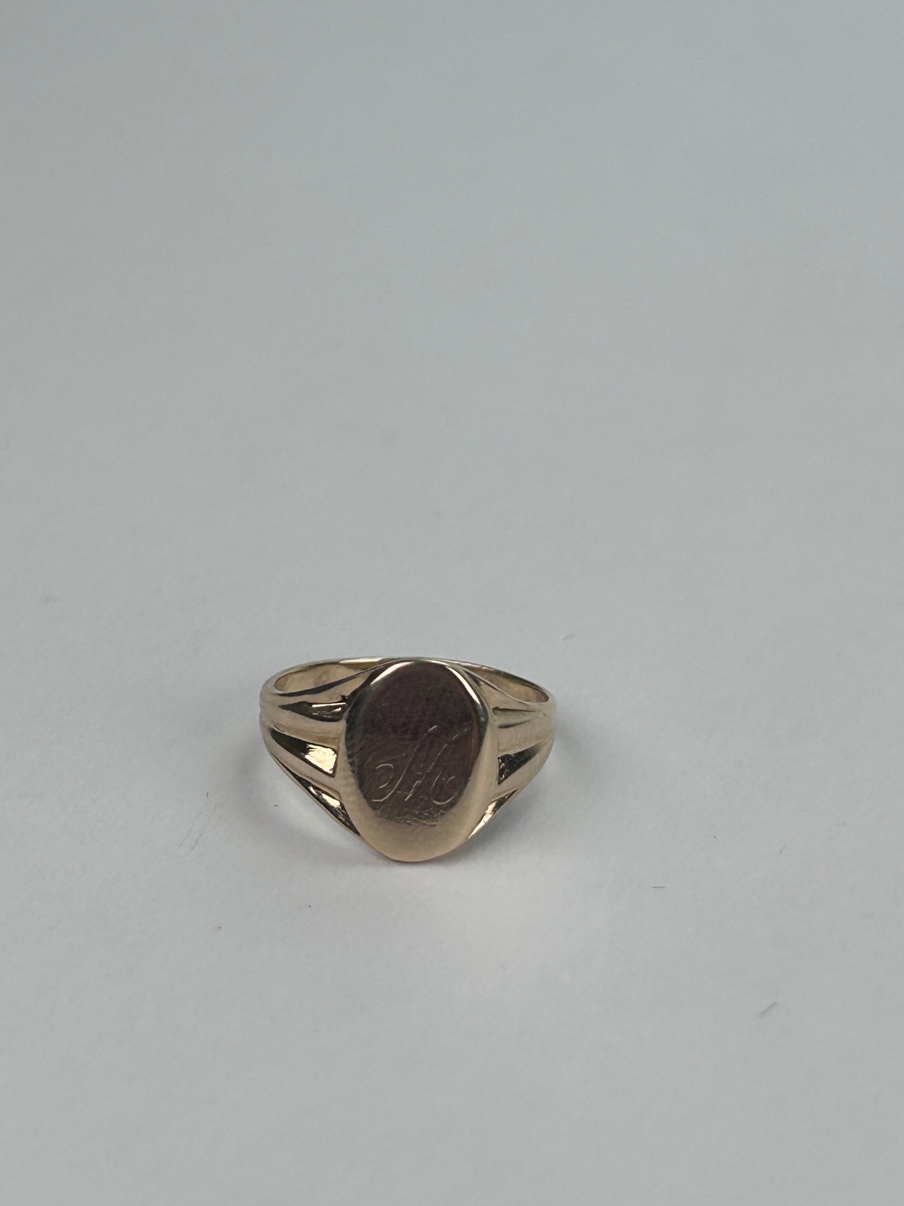 Vintage Gold Signet Ring