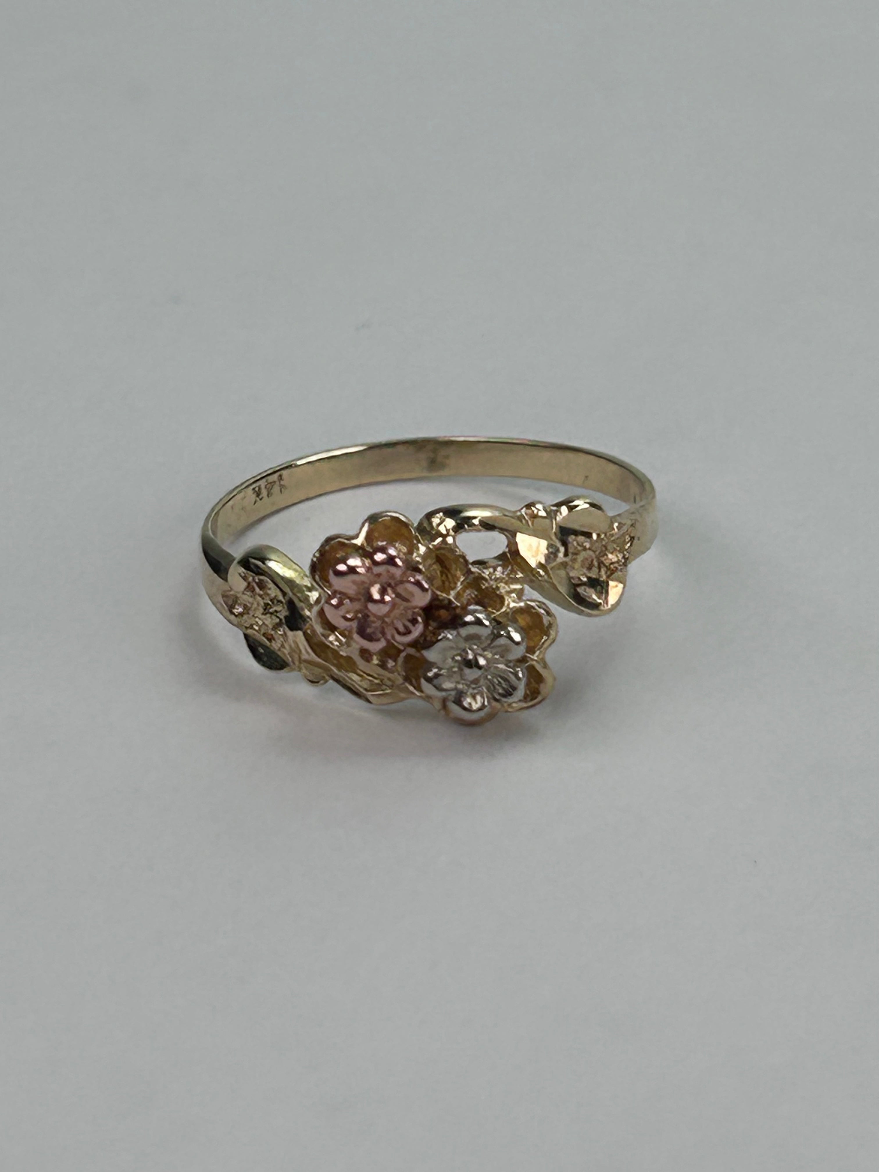 Floral Vintage Ring