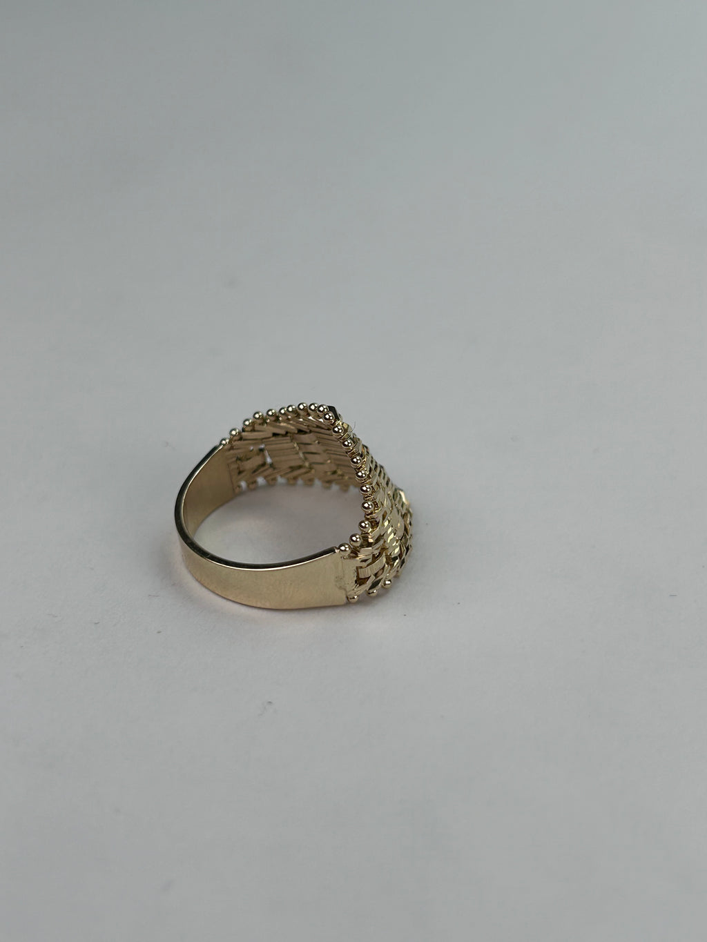Gold Mesh Moveable Ring